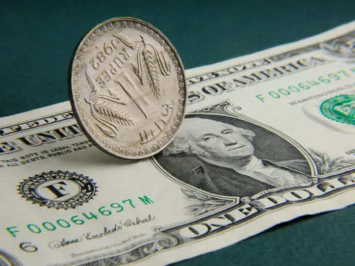 Rupee Falls to All-Time Low of ₹94 Against Dollar Rupee Falls to All-Time Low of ₹94 Against Dollar